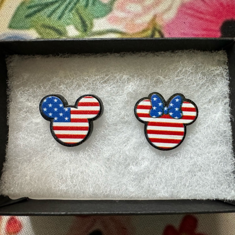Mickey Mouse/Minnje American flag Earrings
